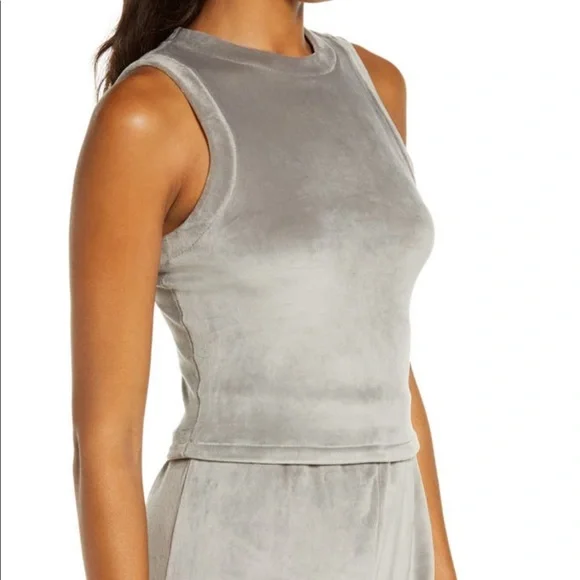 SKIMS Velour Crewneck Tank in Smoke XS - Picture 2 of 4